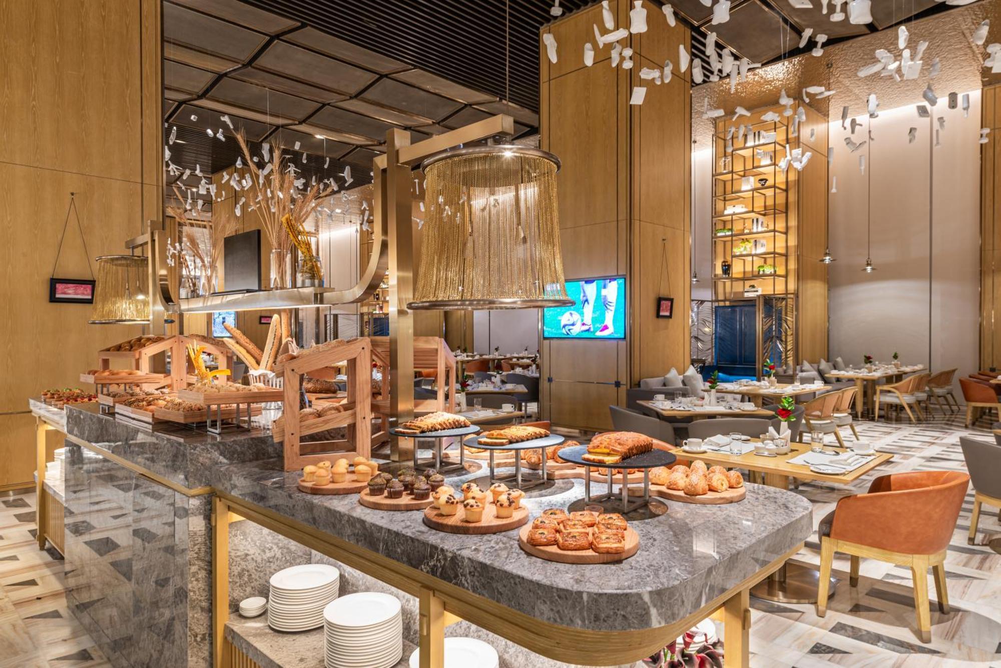 Narcissus The Royal Hotel Riyadh Exterior photo The buffet at the hotel